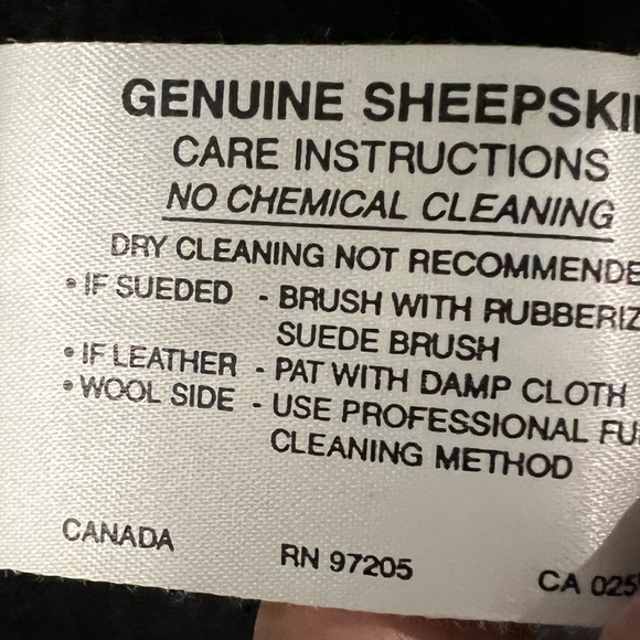 Danier Lamb Shearling car length coat - Picture 10 of 10